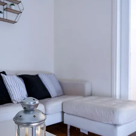 Beautiful 2bd Near Historic Center Of Athens