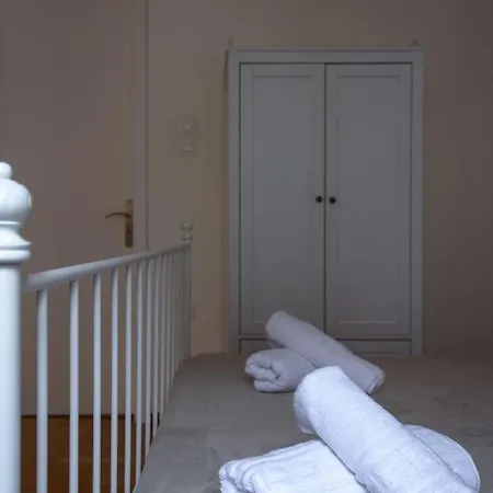 Apartment Beautiful 2bd Near Historic Center Of