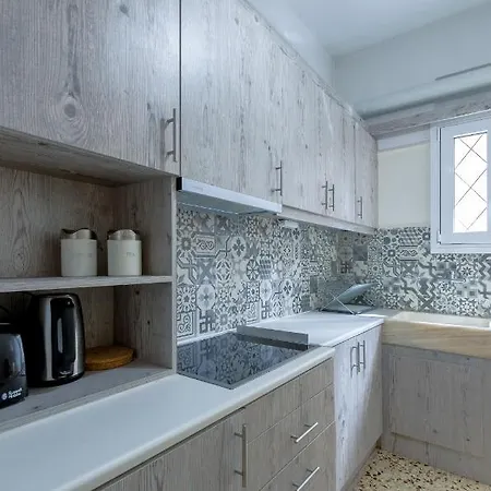 Beautiful 2bd Near Historic Center Of Apartment Athens